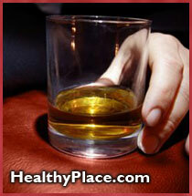 Progresser de mon premier verre à l'alcoolisme. Visitez le site Raw Psychology Addictions.