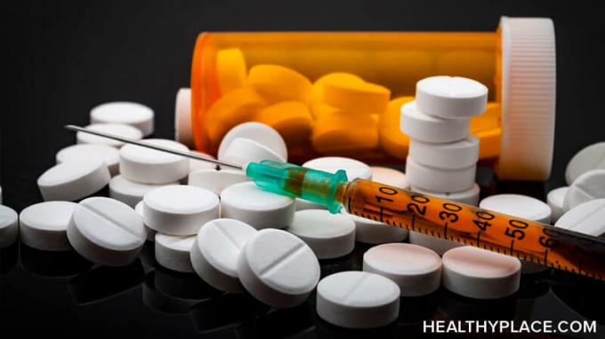 Découvrez les types d'opioïdes et des exemples d'opioïdes pour vous aider à identifier les médicaments qui sont des opioïdes. Informations détaillées sur HealthyPlace.