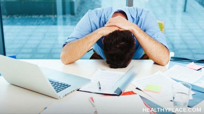 L'anxiété au travail peut vous retenir. Les effets de l'anxiété liée au travail affectent tous les domaines de la vie. En savoir plus sur les raisons et les effets de l'anxiété au travail.
